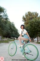 [妖精社]T2043_嫩模唐飞飞回家路上主题吊带牛仔短裙秀无内连体肉丝诱惑写真38P