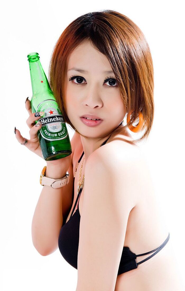 Pictures of people-like goods 7P 5th image