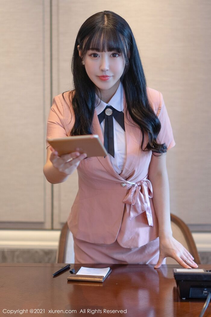 XiuRen No.4044_Imitation Special Zhu Kawu Flower Private Cell Powder Color Masa Uniform Semi-Dewying Photo 48P 4th image