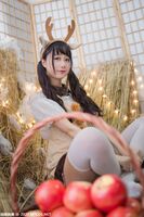 [喵糖映画]Vol.268_清纯小妹居家平安夜驯鹿Cos主题性感白丝袜秀美腿迷人写真23P