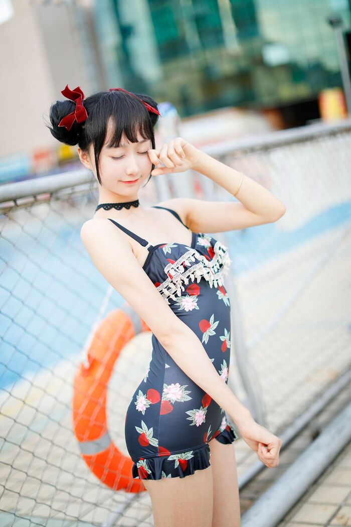 [Sugar Film] Vol.239_ Grass Robe Beautiful Girl Gaigai Swimming Pond Hidehaku Hakuba BirthIng Photo 40P 16th image