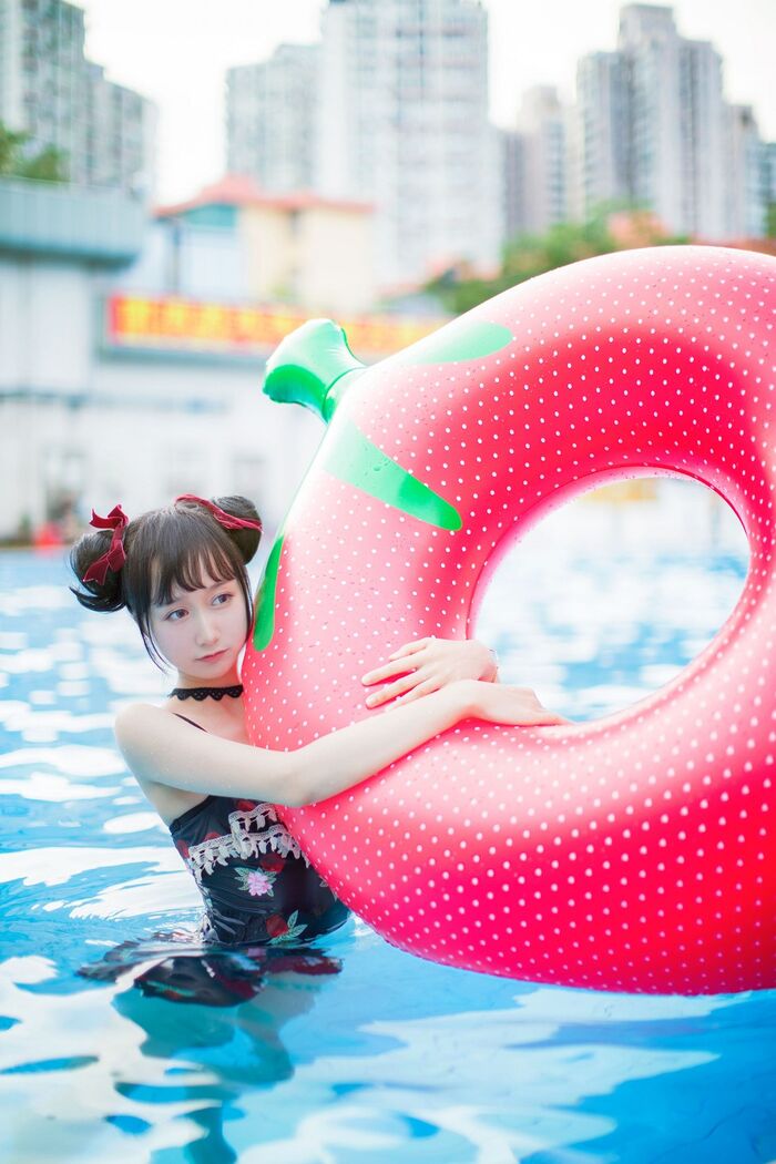 [Sugar Film] Vol.239_ Grass Robe Beautiful Girl Gaigai Swimming Pond Hidehaku Hakuba BirthIng Photo 40P 27th image