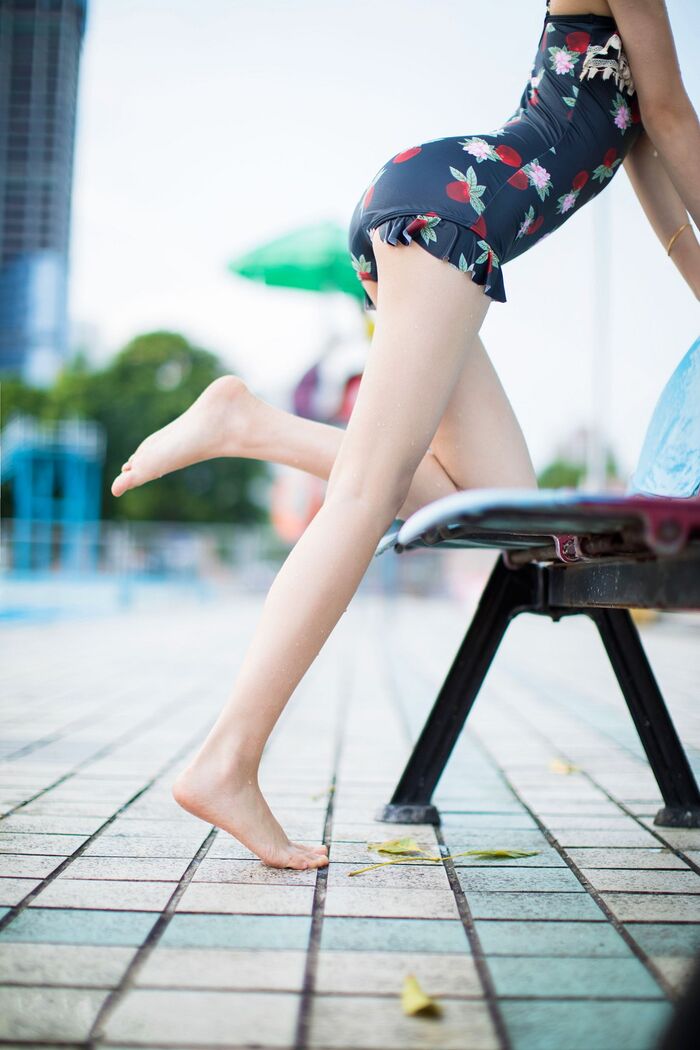 [Sugar Film] Vol.239_ Grass Robe Beautiful Girl Gaigai Swimming Pond Hidehaku Hakuba BirthIng Photo 40P 31th image