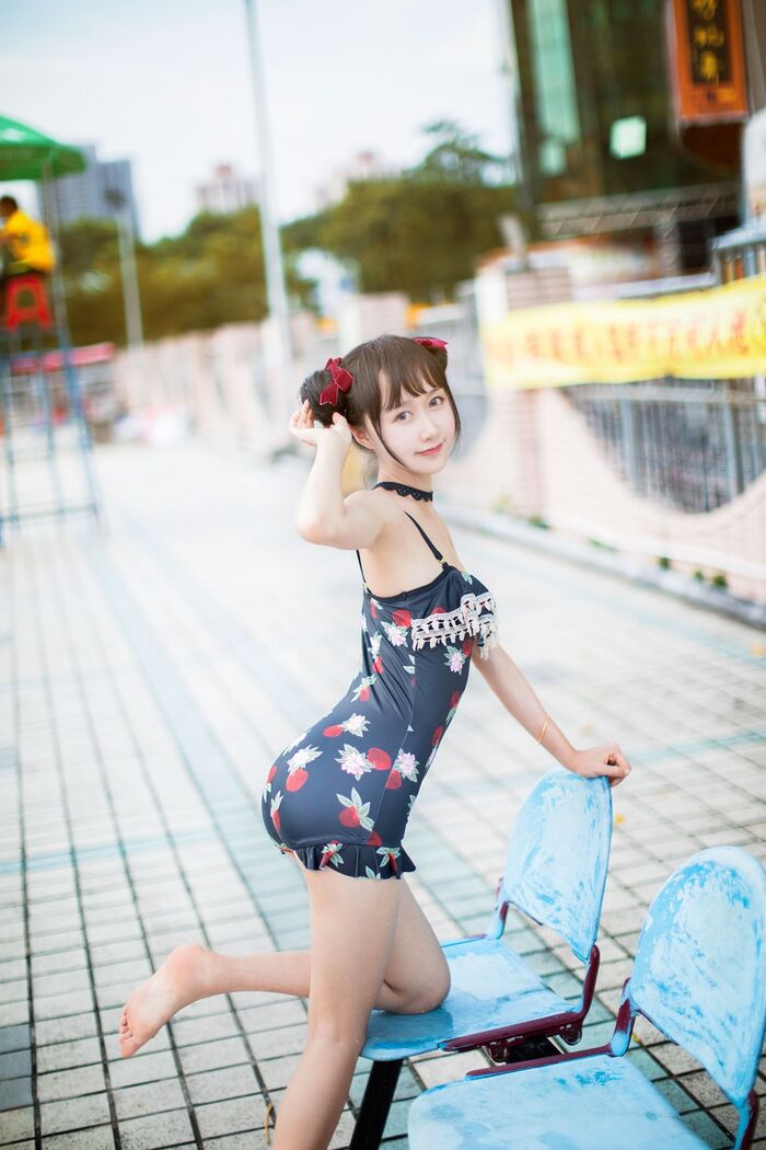 [Sugar Film] Vol.239_ Grass Robe Beautiful Girl Gaigai Swimming Pond Hidehaku Hakuba BirthIng Photo 40P 33th image