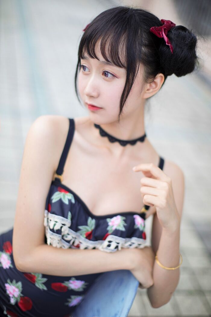 [Sugar Film] Vol.239_ Grass Robe Beautiful Girl Gaigai Swimming Pond Hidehaku Hakuba BirthIng Photo 40P 37th image