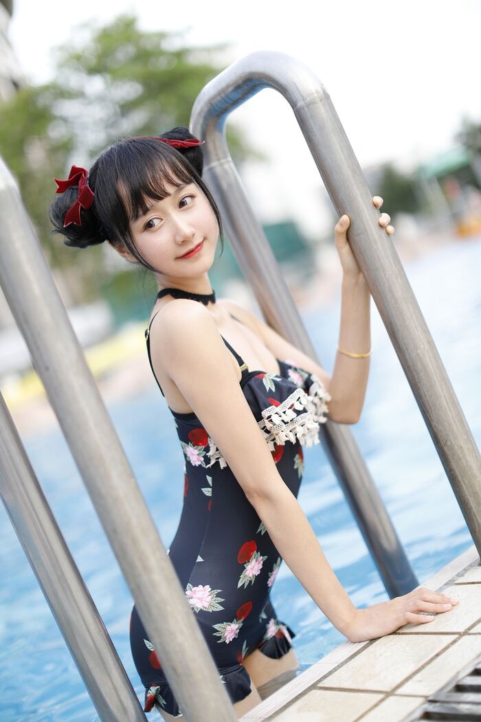 [Sugar Film] Vol.239_ Grass Robe Beautiful Girl Gaigai Swimming Pond Hidehaku Hakuba BirthIng Photo 40P 5th image