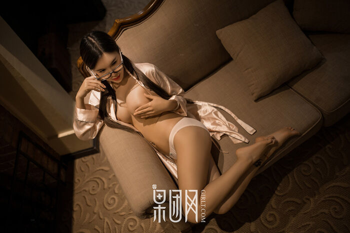 [GIRLT FruitIng] NO.112_ 嫩藡衫衫 vacuum vacuum Hakubai torso birching photograph 43P 17th image