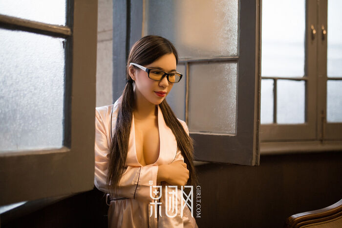 [GIRLT FruitIng] NO.112_ 嫩藡衫衫 vacuum vacuum Hakubai torso birching photograph 43P 2th image