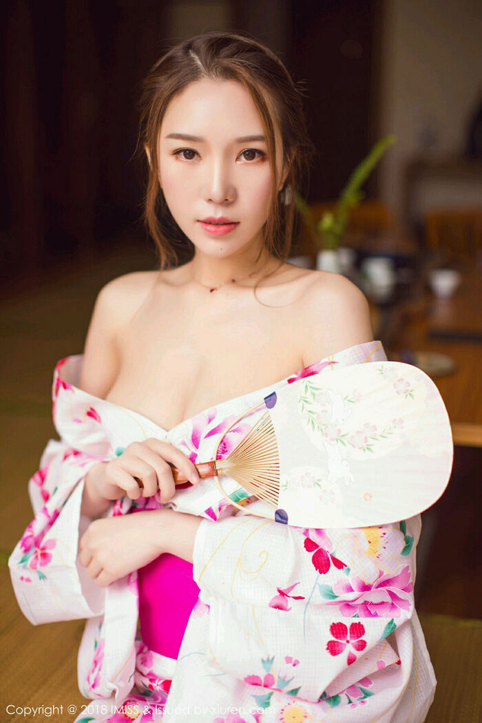 [IMISS Komitsusha] Vol.252_ Katrina Private Japanese Clothes Vacuum Russing Milk + 黑 OL Series Kakumi 42P 15th image