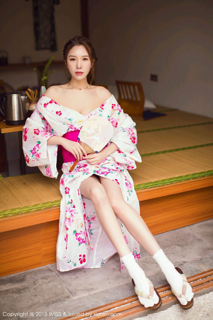 [IMISS Komitsusha] Vol.252_ Katrina Private Japanese Clothes Vacuum Russing Milk + 黑 OL Series Kakumi 42P 18th image