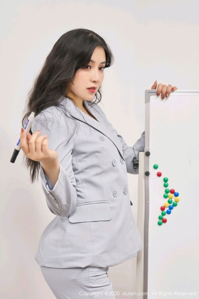 XiuRen第2878期_嫩模韩静安经典职场职业装半脱露精致镂空内衣秀翘臀诱惑写真58P 37th image