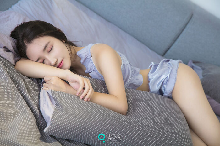 [Qingdouke]2017.09.14_嫩模魏扭扭居家白蕾丝丁字裤迷人翘臀诱惑Photo 53P 28th image