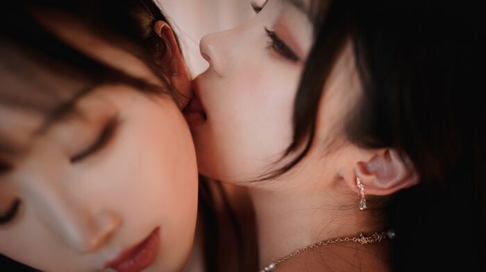 网络美女rioko凉凉子&面饼仙儿双人黑丝主题私房OL制服下超薄黑丝秀美腿诱惑写真91P 33th image