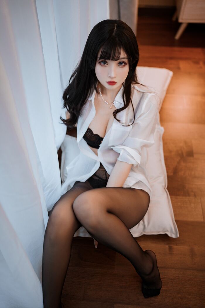 网络美女rioko凉凉子&面饼仙儿双人黑丝主题私房OL制服下超薄黑丝秀美腿诱惑写真91P 60th image