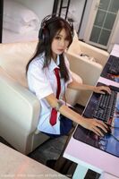 XiuRen第2461期_嫩模Emily顾奈奈不学校花网瘾少女主题开档黑丝裤袜魅惑Photo 90P