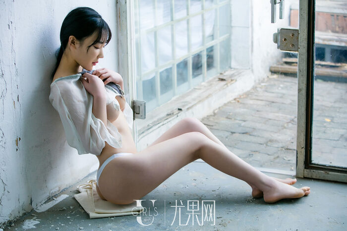 [Ugirls 尤果网] U270_嫩模张雪馨薄纱上衣秀傲人美milk白丁字裤美臀诱惑Photo 65P 11th image