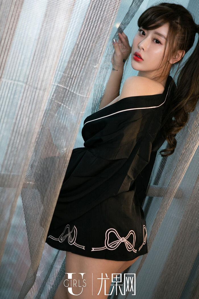 [Ugirls 尤果网] U229_嫩模艺宁黑色开档高叉私房内衣秀美milk完美弧线极致诱惑Photo 65P 15th image