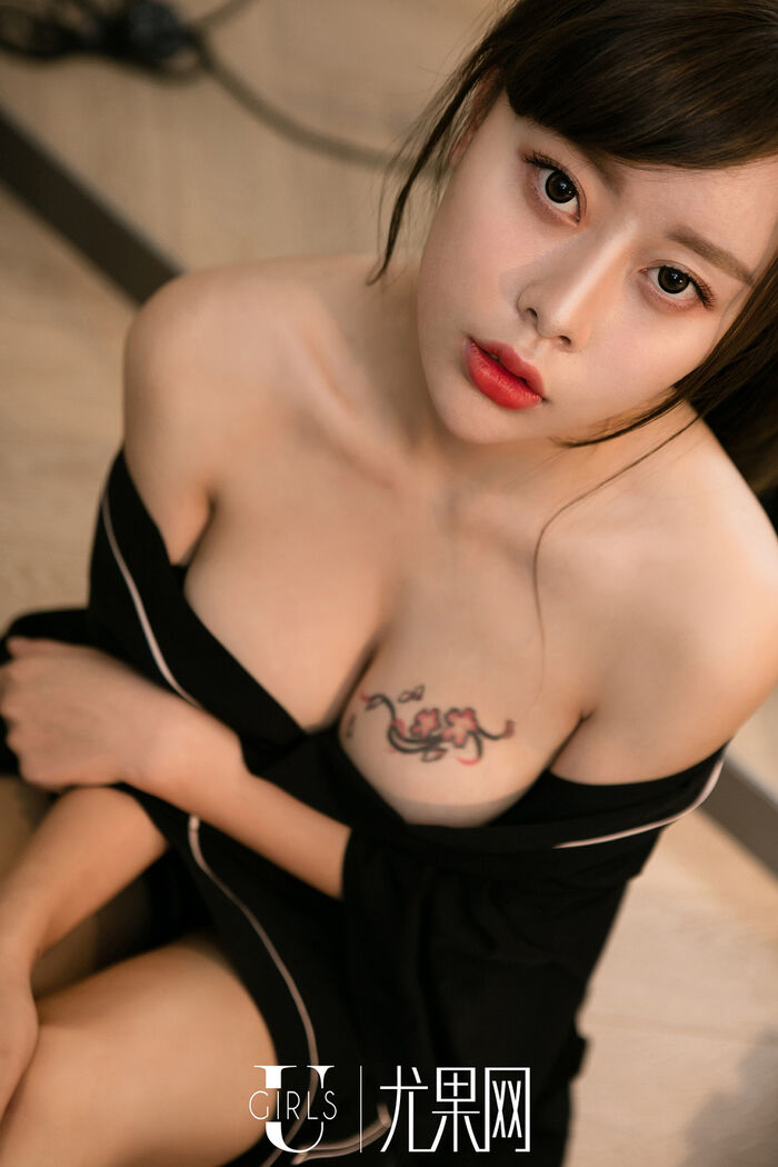[Ugirls 尤果网] U229_嫩模艺宁黑色开档高叉私房内衣秀美milk完美弧线极致诱惑Photo 65P 37th image