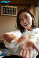 Aipoke Popular AV actress Anna Kami and hot spring trip document for 1 night and 2 days! Sucking on Suppin' Beauty with Tipsy Sex w