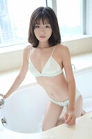 [MFStar Mikoto Academy] Vol.229_嫩模仓井优香私房湯缸里全naked white bath巾裹身撩人诱惑Photo 36P