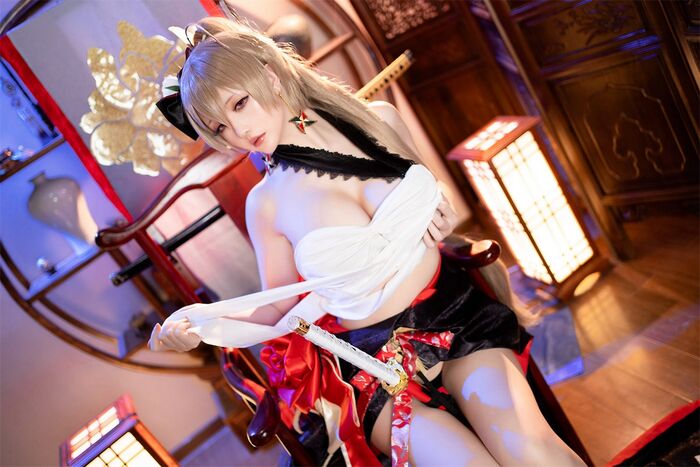 Coser 小姐姐星之迟迟碧蓝航线让巴尔主题私房半脱露性感内衣秀丰满身材诱惑Photo 43P 4th image