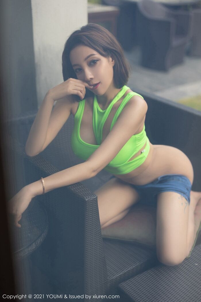 [YouMi尤蜜荟] Vol.684_ Beauty Woman Fruit 儿Victoria阳朔旅拍超A 牛仔裤露无内肉丝惹火诱惑Photo 45P 29th image