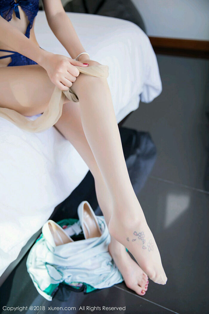 XiuRen第1039期_甜美女神杨晨晨sugar甲米旅拍性感旗袍半脱秀黑色内衣诱惑写真48P 25th image