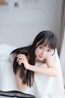 萌系小姐姐木绵绵OwO白色睡裙主题私房性感睡裙秀白嫩美腿迷人诱惑写真40P