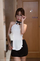 [HuaYang Huazhong] Vol.036_ Goddess 王雨纯性感兔女郎红色丁字裤配红丝网袜完美诱惑Photo 38P