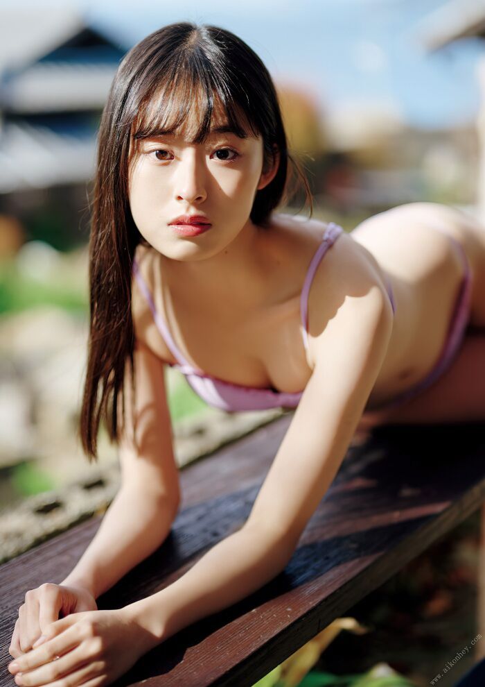 【285 high-quality erotic images of Ayaka Imoto】 Gravure including the first swimsuit of an 18-year-old beautiful girl 26th image