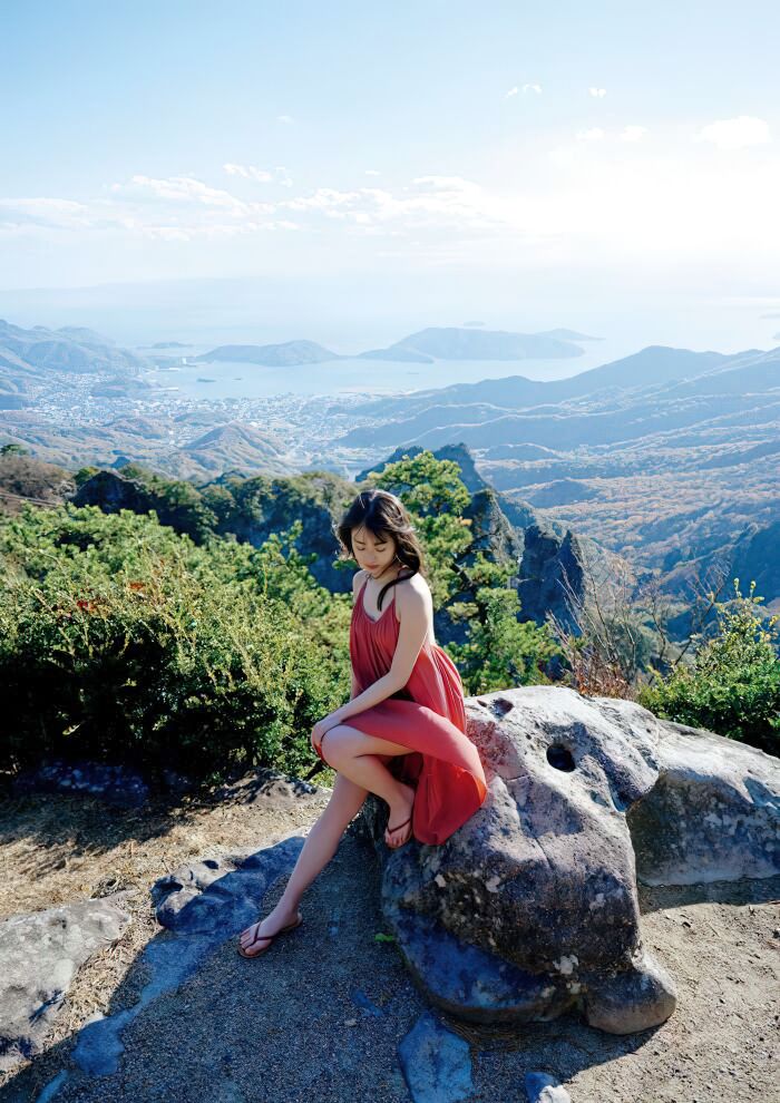 【285 high-quality erotic images of Ayaka Imoto】 Gravure including the first swimsuit of an 18-year-old beautiful girl 61th image
