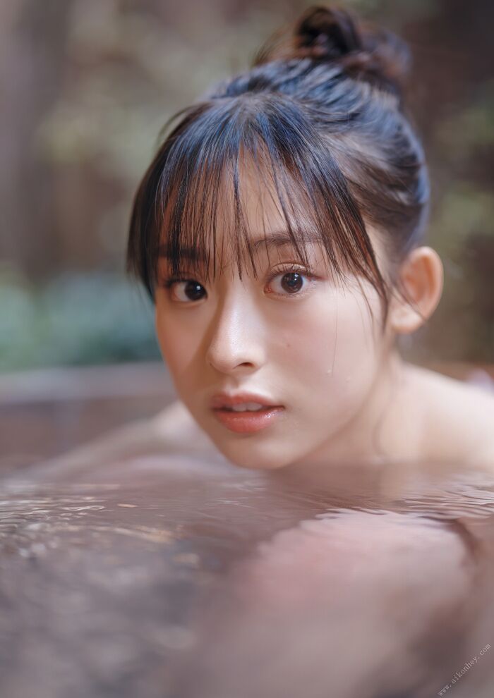 【285 high-quality erotic images of Ayaka Imoto】 Gravure including the first swimsuit of an 18-year-old beautiful girl 99th image