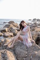 [XiaoYu 画语界] Vol.650_ Goddess 杨晨晨sugar青岛旅拍私房脱绒毛连身裙秀翘臀美腿诱惑Photo 79P