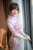 [XiaoYu 画语界] Vol.448_嫩模豆瓣酱私房韵味旗袍半脱露丰满身材豪milk翘臀诱惑Photo 48P