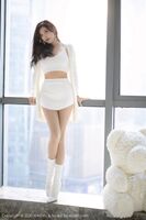 [XiaoYu 画语界] Vol.437_ Goddess 杨晨晨sugar圣诞主题白绒毛内衣配白丝网袜诱惑Photo 74P
