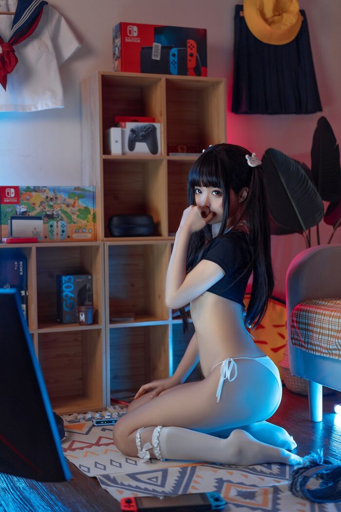 动漫博主蠢沫沫健身环主题私房性感白三点式内衣半露火辣身材极致诱惑Photo 140P 87th image