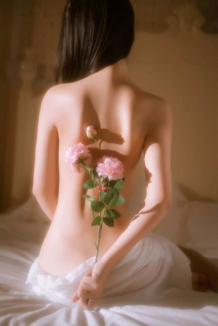 阳光美女萌萌儿o0金色套装主题私房上性感白薄透上衣配金色内衣诱惑Photo 70P 31th image