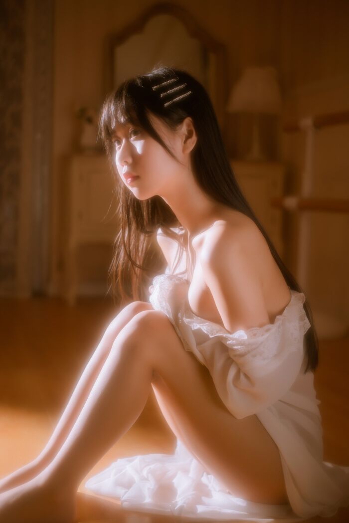 阳光美女萌萌儿o0金色套装主题私房上性感白薄透上衣配金色内衣诱惑Photo 70P 38th image