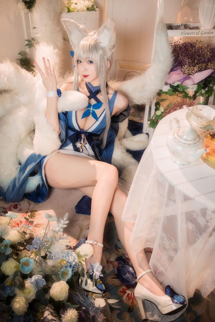 动漫博主封疆疆v 信浓礼服主题私房性感开breast礼服半撩露白嫩美腿迷人诱惑Photo 38P 11th image
