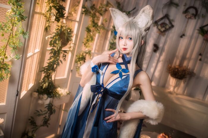 动漫博主封疆疆v 信浓礼服主题私房性感开breast礼服半撩露白嫩美腿迷人诱惑Photo 38P 25th image