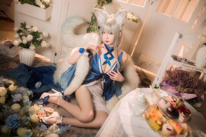 动漫博主封疆疆v 信浓礼服主题私房性感开breast礼服半撩露白嫩美腿迷人诱惑Photo 38P 6th image