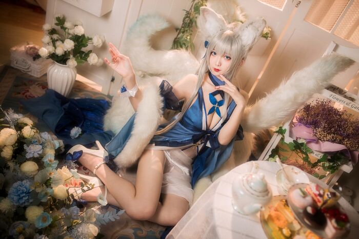 动漫博主封疆疆v 信浓礼服主题私房性感开breast礼服半撩露白嫩美腿迷人诱惑Photo 38P 7th image