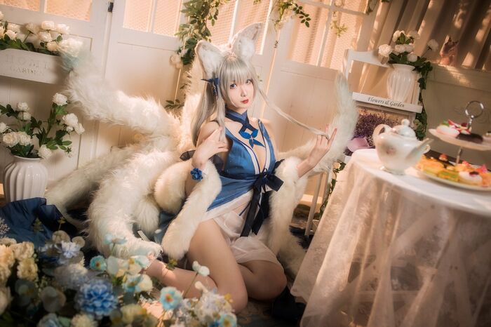 动漫博主封疆疆v 信浓礼服主题私房性感开breast礼服半撩露白嫩美腿迷人诱惑Photo 38P 8th image