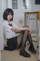 网络美女许岚LAN ClassroomJK 黑丝主题性感黑短裙下超薄黑丝裤袜秀美腿lost Person Photo 40P