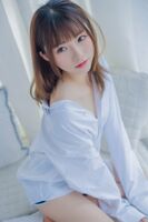 动漫博主Kitaro_绮太郎白衬衫主题私房上性感纯白衬衫配运动内裤lost person Photo 48P