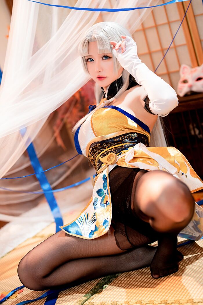 Coser 小姐姐星之迟迟迟胡桃主题性感COS服饰配破烂黑丝裤袜秀丰满身材诱惑Photo 54P 10th image