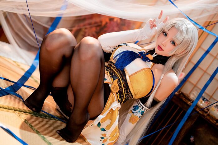 Coser 小姐姐星之迟迟迟胡桃主题性感COS服饰配破烂黑丝裤袜秀丰满身材诱惑Photo 54P 11th image