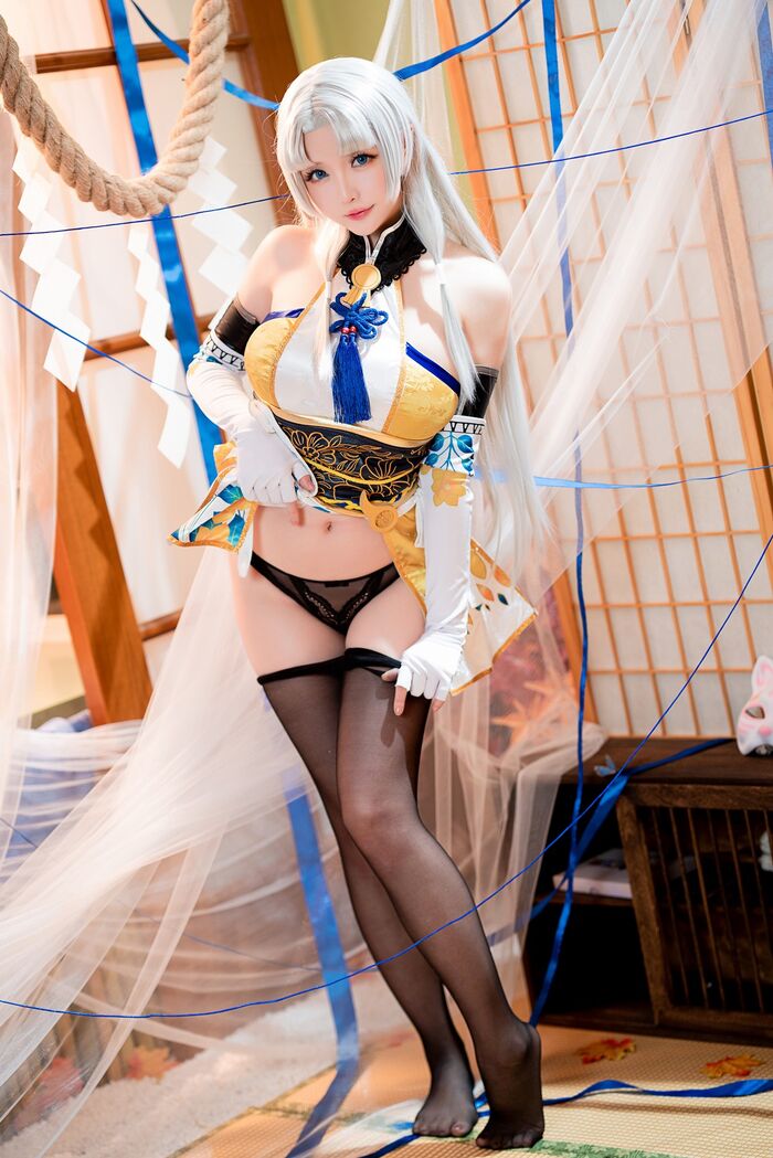 Coser 小姐姐星之迟迟迟胡桃主题性感COS服饰配破烂黑丝裤袜秀丰满身材诱惑Photo 54P 22th image