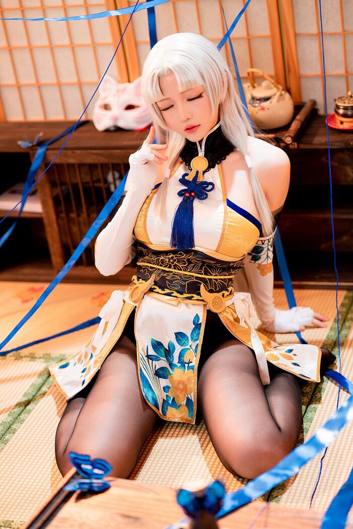 Coser 小姐姐星之迟迟迟胡桃主题性感COS服饰配破烂黑丝裤袜秀丰满身材诱惑Photo 54P 42th image