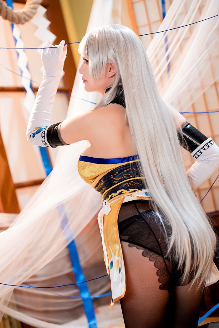 Coser 小姐姐星之迟迟迟胡桃主题性感COS服饰配破烂黑丝裤袜秀丰满身材诱惑Photo 54P 7th image
